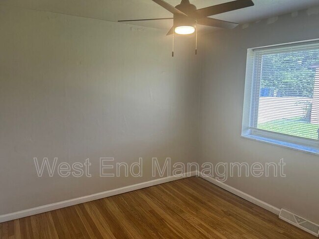 9011 Olive Blvd Unit 1d