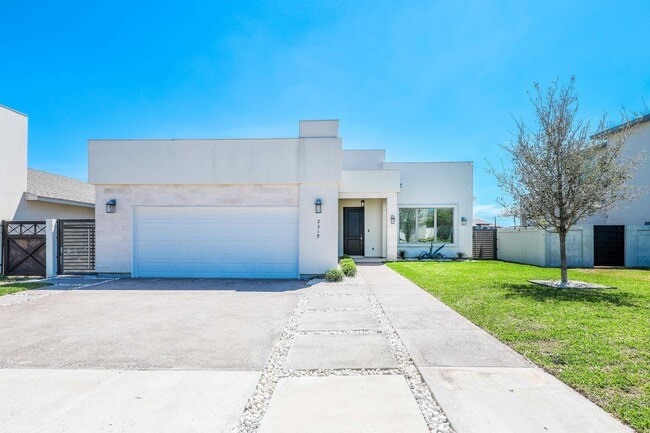 Building Photo - 2319 Palos Lp