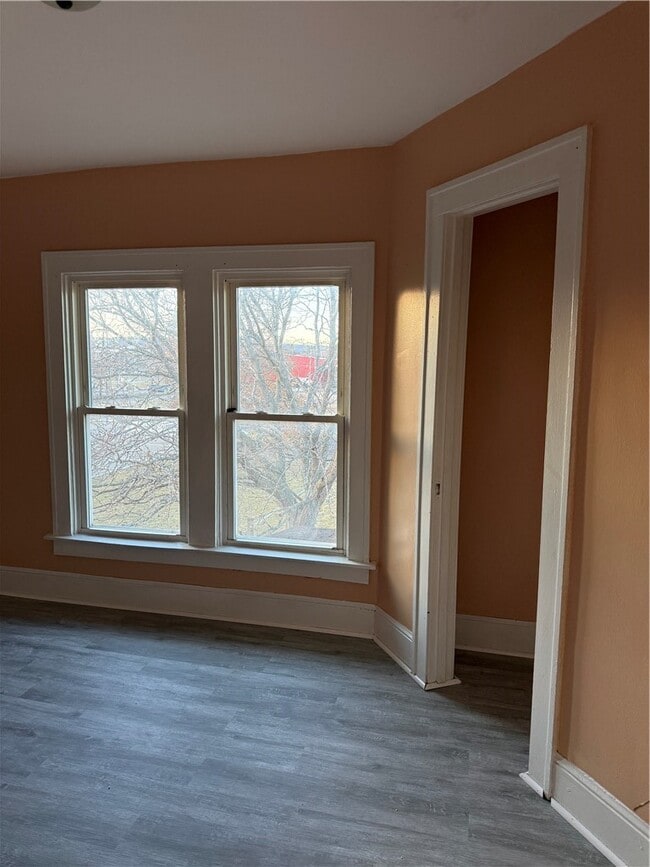 Photo - 106 W 2nd St
