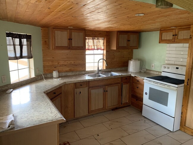 Photo - Cozy 800 Sq Ft Retreat: Your 1-Bedroom Oas...