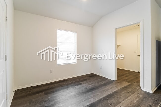 Photo - 113 Terrence Dr