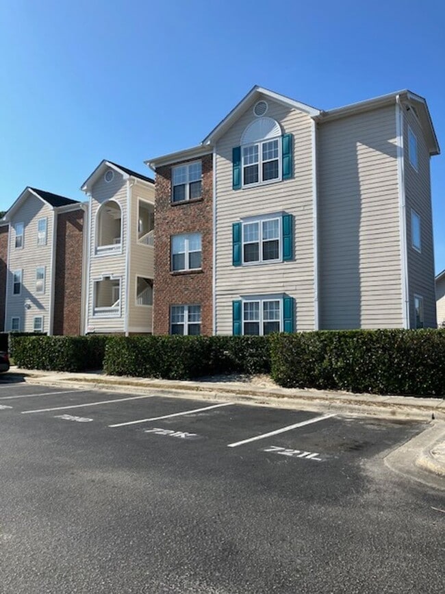 Building Photo - 721-D Unit 721-D