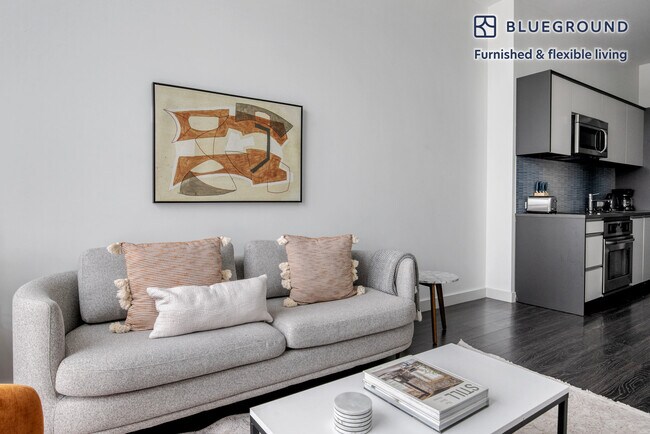 Photo - 10 New St Unidad FL3-ID1056