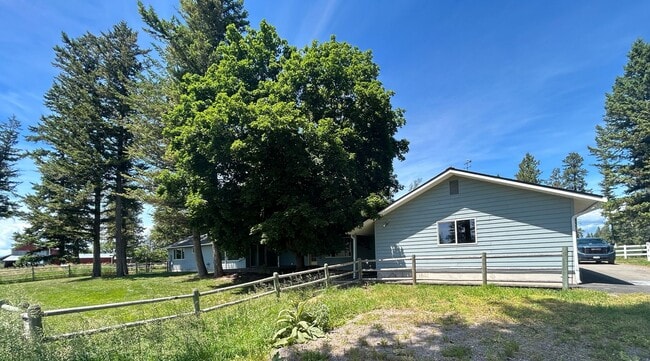 Photo - ~5 bedroom in a Picturesque Country Setting~