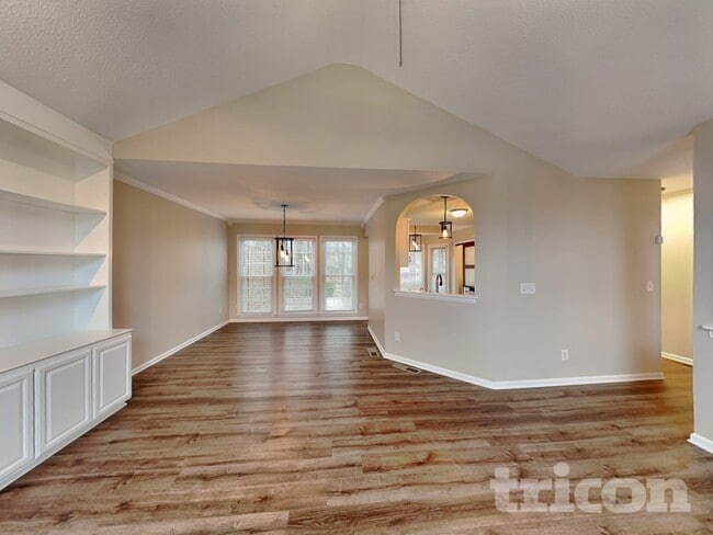 Photo - 703 Players Ct