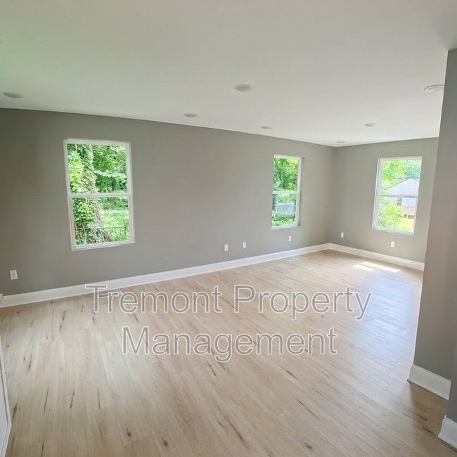 Photo - 2405 Harley St