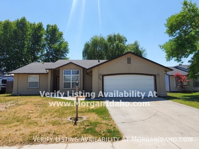Photo - 655 W Waterbury Dr House