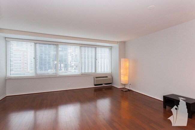 Photo - 1 bedroom in Chicago IL 60611 Condo Unit 1225