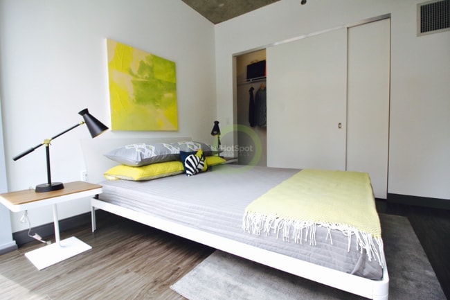 Photo - 215 W Lake St