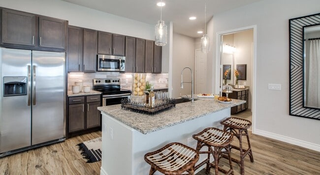 Photo - Stylish 1 Bed in Spring — Modern Comfort i... Unit BEB