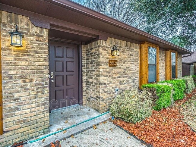 Photo - 3852 Westminster Dr