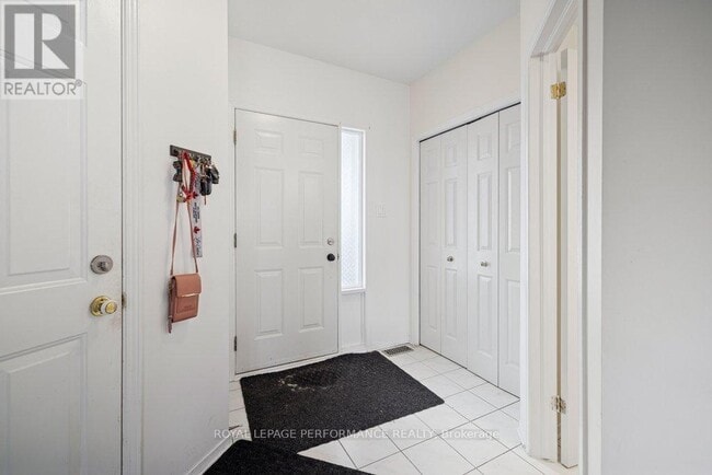 Photo - 1666 Jobin Crescent