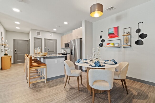 Photo - Haven at Treeline