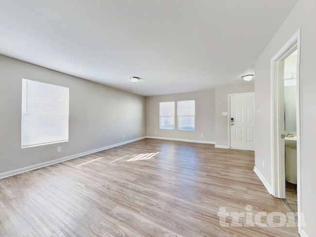 Photo - 1210 Willow Bridge Ct