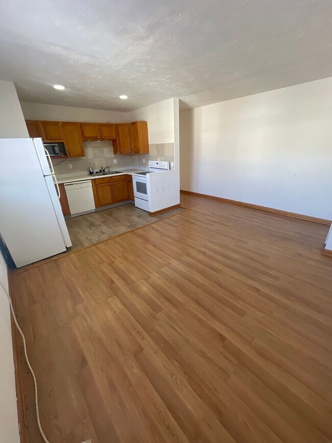 Photo - 205 S 37th St Unidad 3