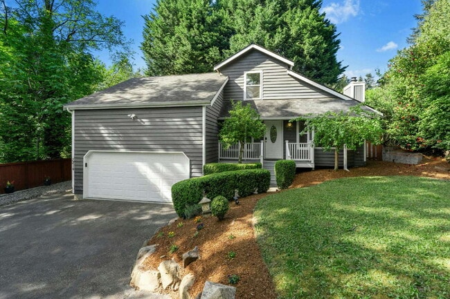 Building Photo - Private Kenmore Retreat | 4 Bed | 2 Bath | Beautifully Updated | Landscaping Included- Available ...
