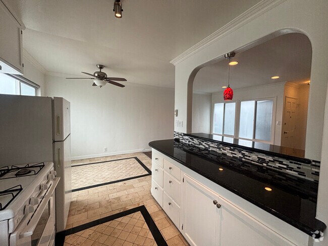Building Photo - 11365 Washington Pl Rental