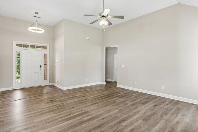 Photo - 2601 Danbury Cir