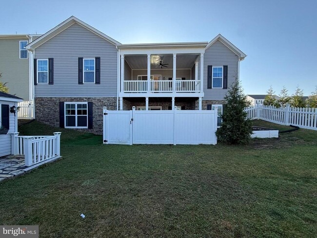 210 Aylesbury Ln