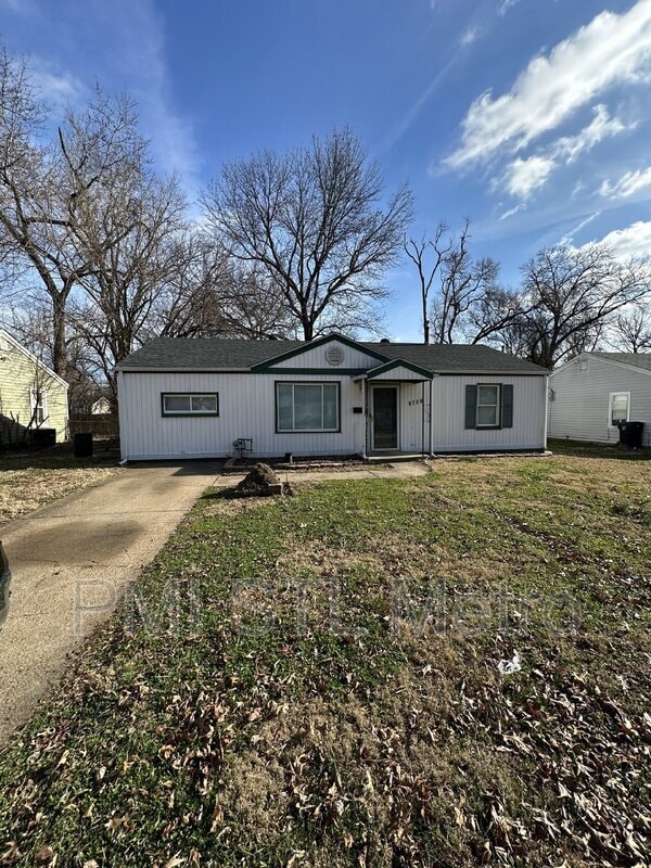 Building Photo - 9724 Dennis Dr Rental