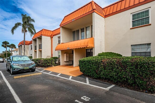 Building Photo - 10365 Paradise Blvd Unit 16