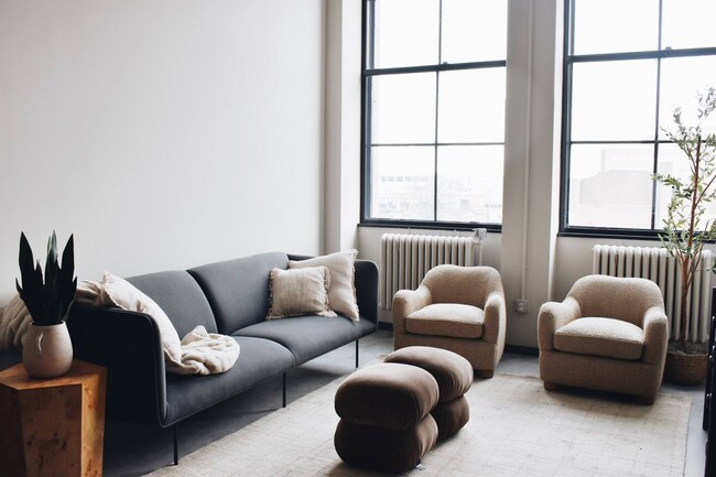 Building Photo - The 55 Elm Club Rental
