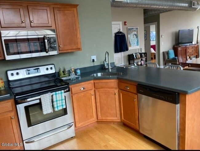 Photo - 4 Sheridan Ave Unit 5A
