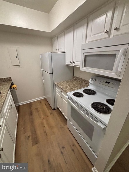 Photo - 18318 Streamside Dr Unit 202