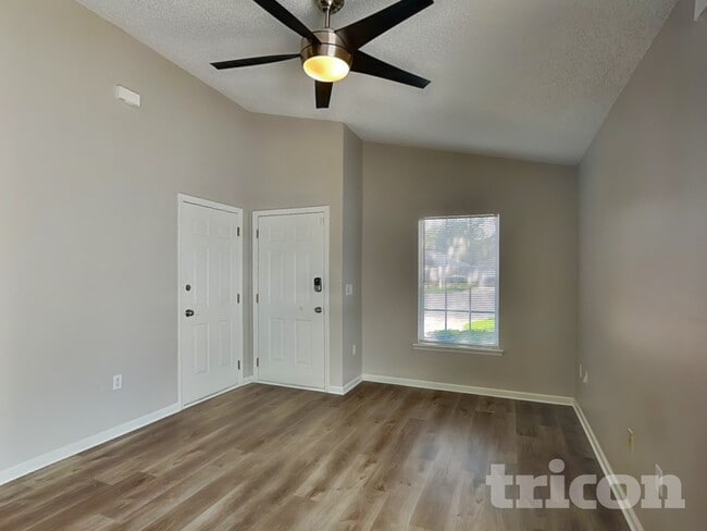 Photo - 4350 Jillian Dr