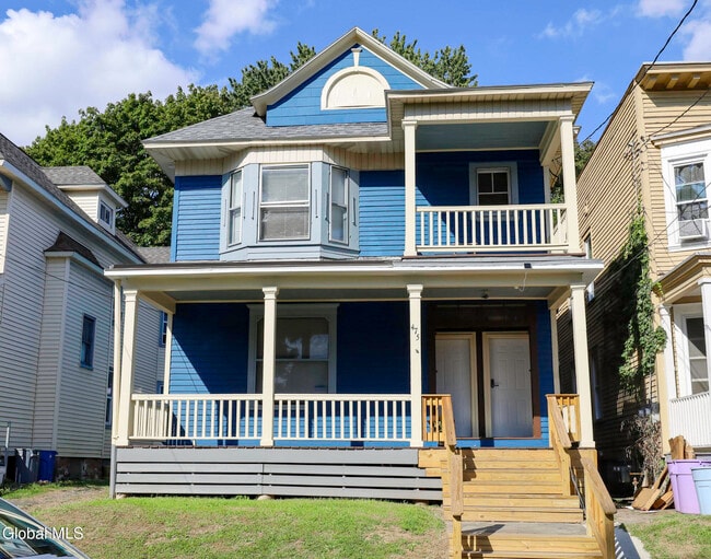 Building Photo - 475 Hamilton St Unit 2