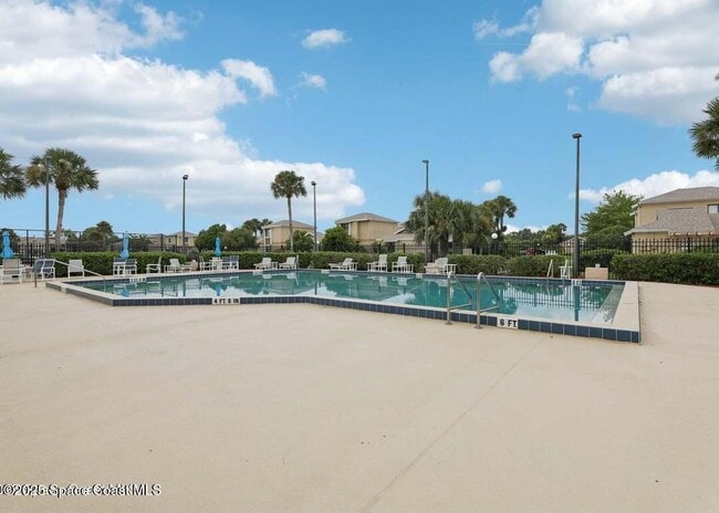 Building Photo - 145 Sheafe Ave NE