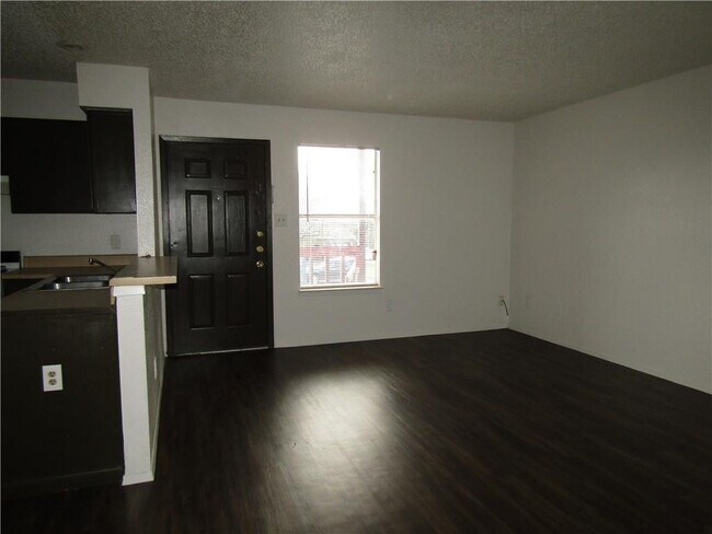 Photo - 4910 Pepper Ln