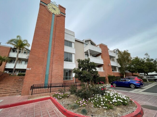 Photo - Remodeled Condo in Central Oxnard Gated Community!