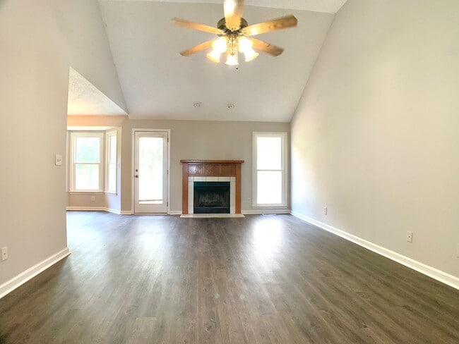 Photo - 315 Harold Dr