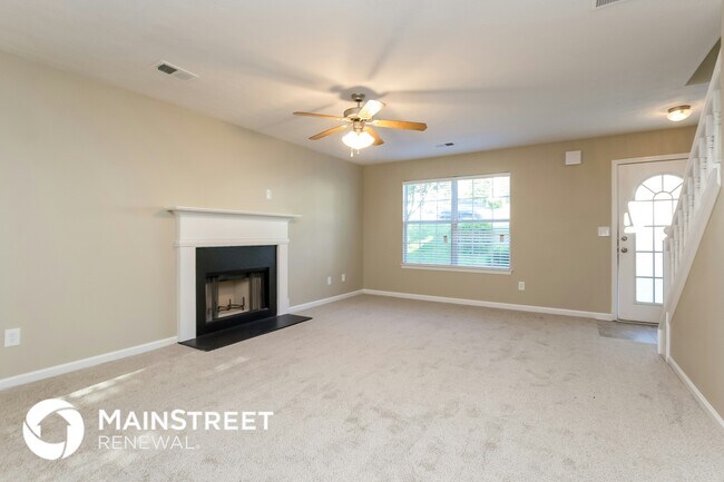 Photo - 6894 Smoke Ridge Dr