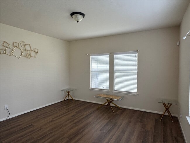 Photo - 4030 Mossy Pl Ln