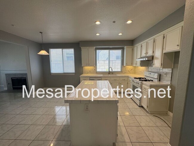 Photo - 7648 Newberry Ln
