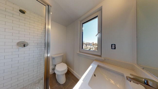 Photo - 2837 Washington St Unit 1