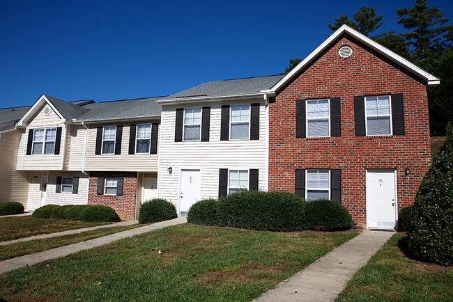 SouthRidge Apartments and Townhomes