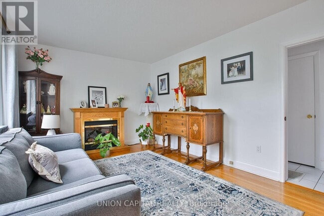 Photo - 12 Newton Dr