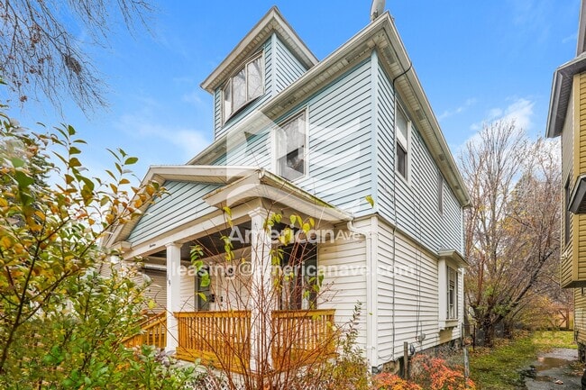 19 Ferndale Crescent