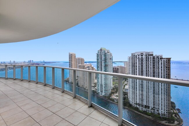 Photo - 300 S BISCAYNE Blvd Unit 34 floor