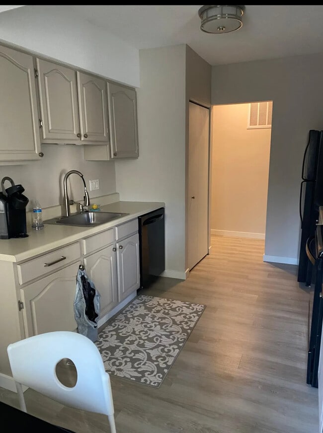 Photo - 365 Mather St Unit 88