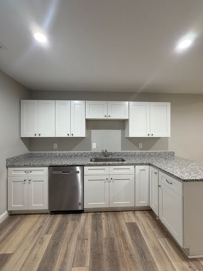 Photo - Linden Ave Unit B