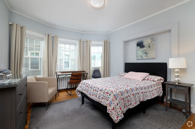 2BR, 1BA - 850SF - Bedroom