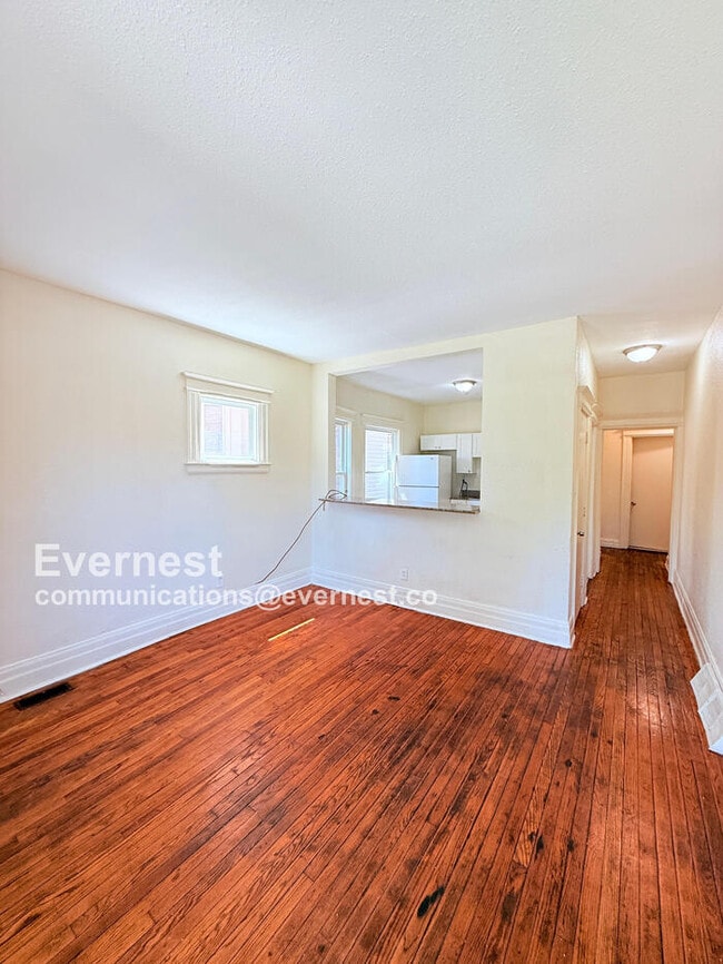 Photo - 981 E Grand Blvd