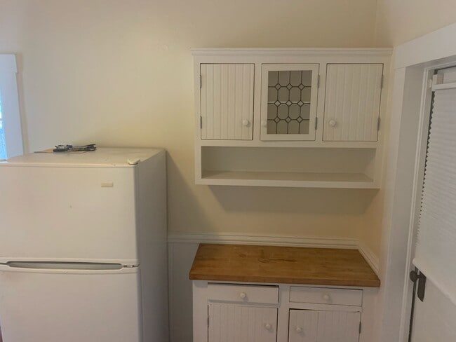 Photo - 220 NE 7th St