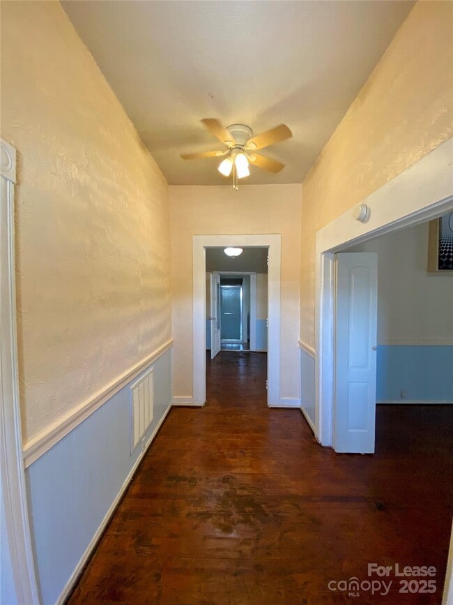 Photo - 630 Armfield St