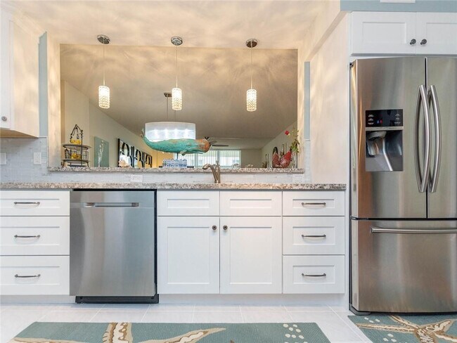 Photo - 1147 Hillsboro Mile Unit 209