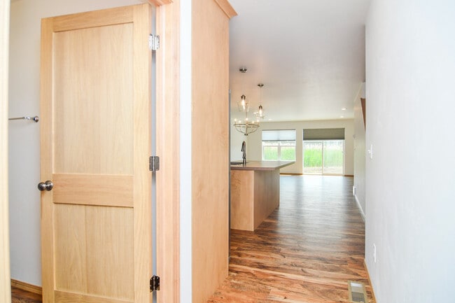 Photo - 2220 Blue Stem Ln